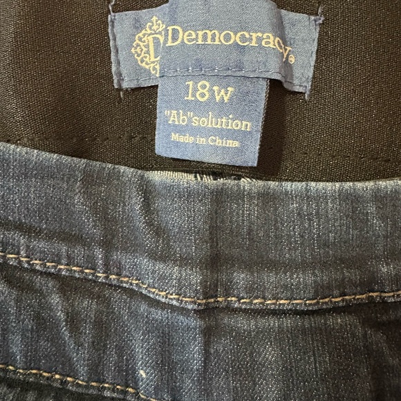 Democracy Deep Indigo Skinny Jeans - Picture 5 of 6